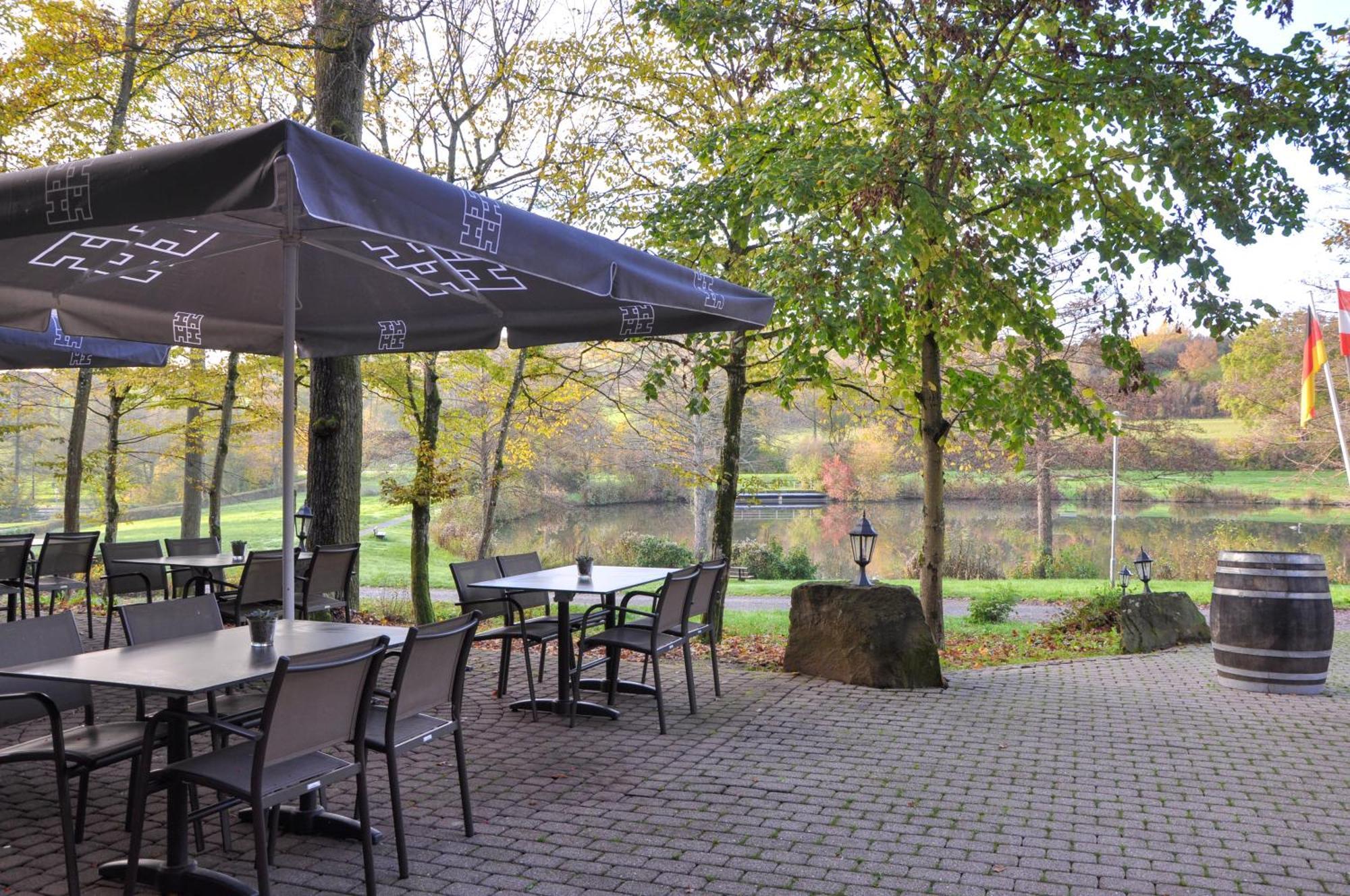 Hotel-Restaurant Kreuzberghof Tagungs- Und Veranstaltungshotel 티에펜바흐 외부 사진