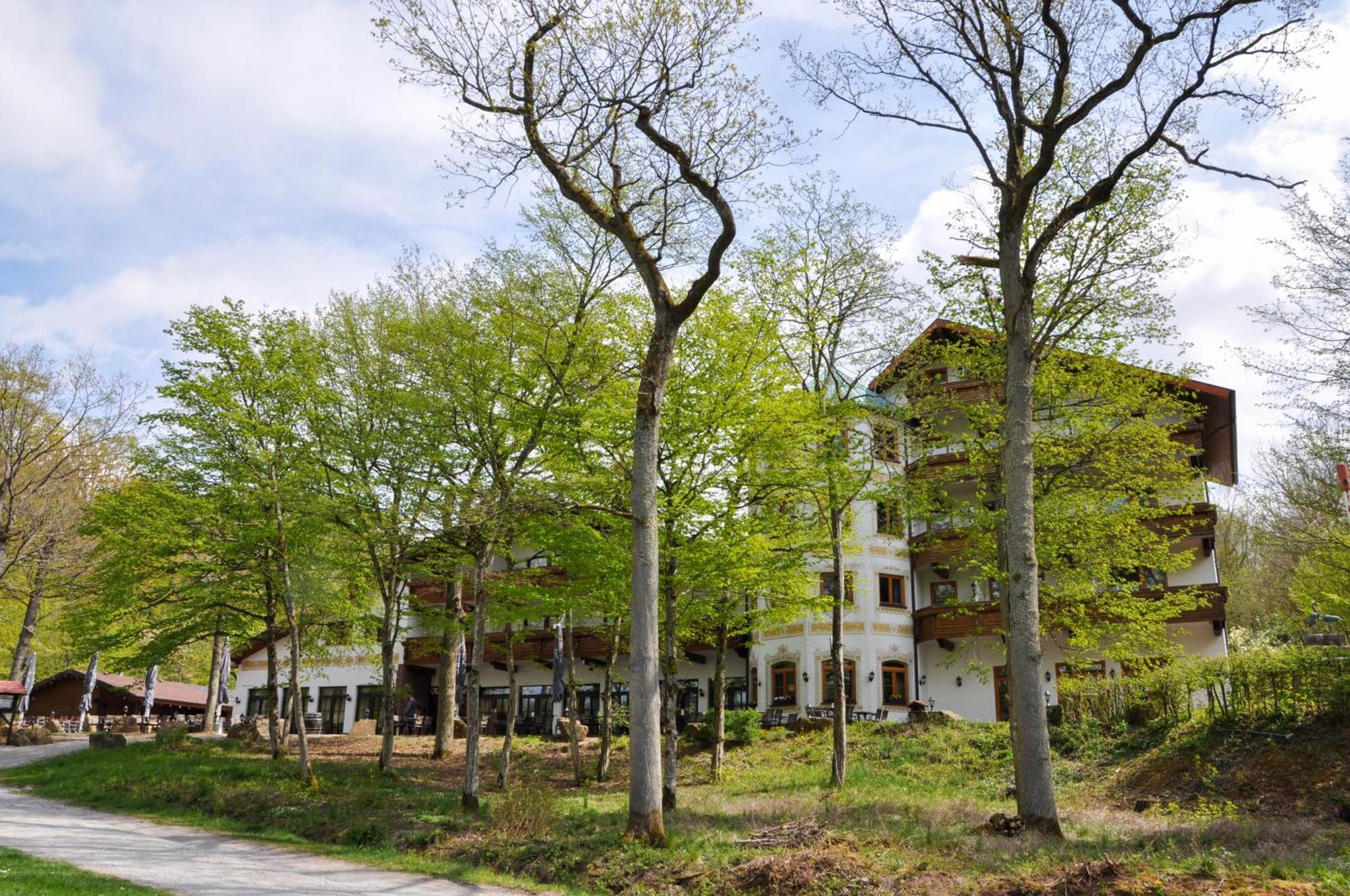 Hotel-Restaurant Kreuzberghof Tagungs- Und Veranstaltungshotel 티에펜바흐 외부 사진