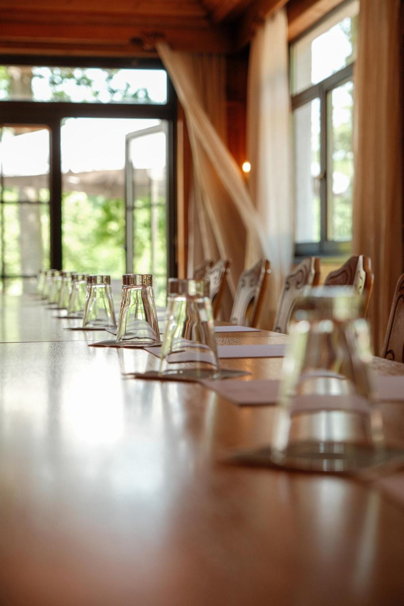 Hotel-Restaurant Kreuzberghof Tagungs- Und Veranstaltungshotel 티에펜바흐 외부 사진